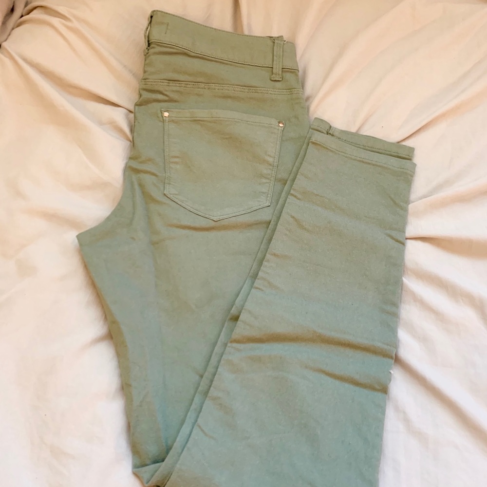 FOREVER21 Skinny Jeans